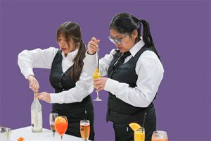 Estudiantes CEEB hoteleria 2