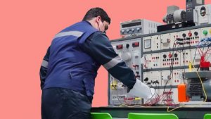 Estudiantes CEME Electricidad 3